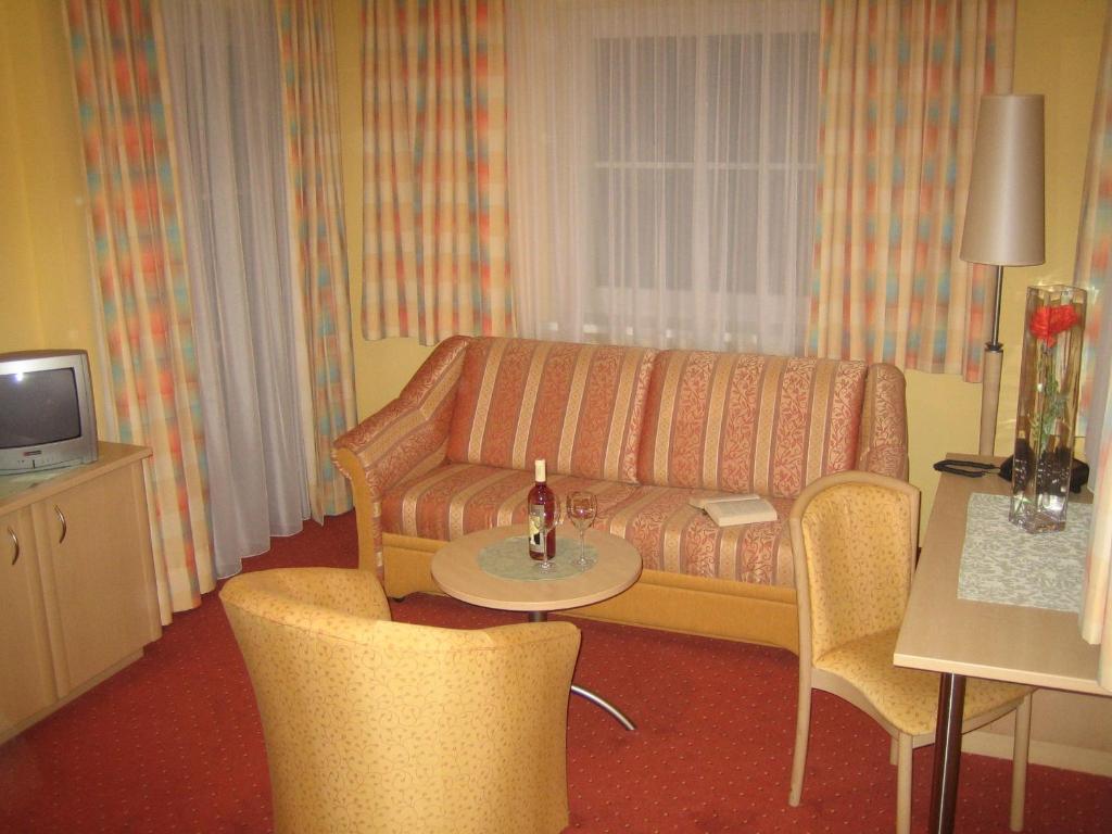 Landhotel Stofflerwirt Sankt Michael im Lungau Bilik gambar