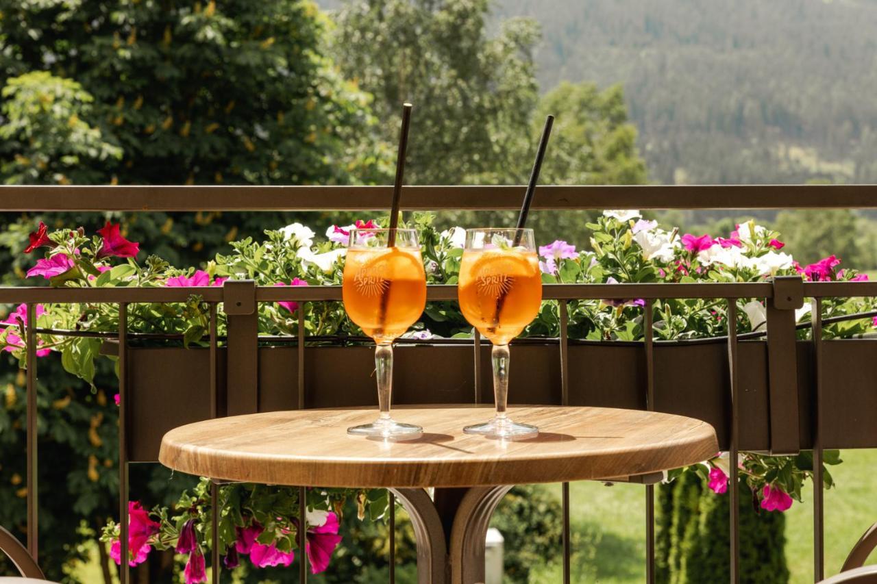 Landhotel Stofflerwirt Sankt Michael im Lungau Luaran gambar