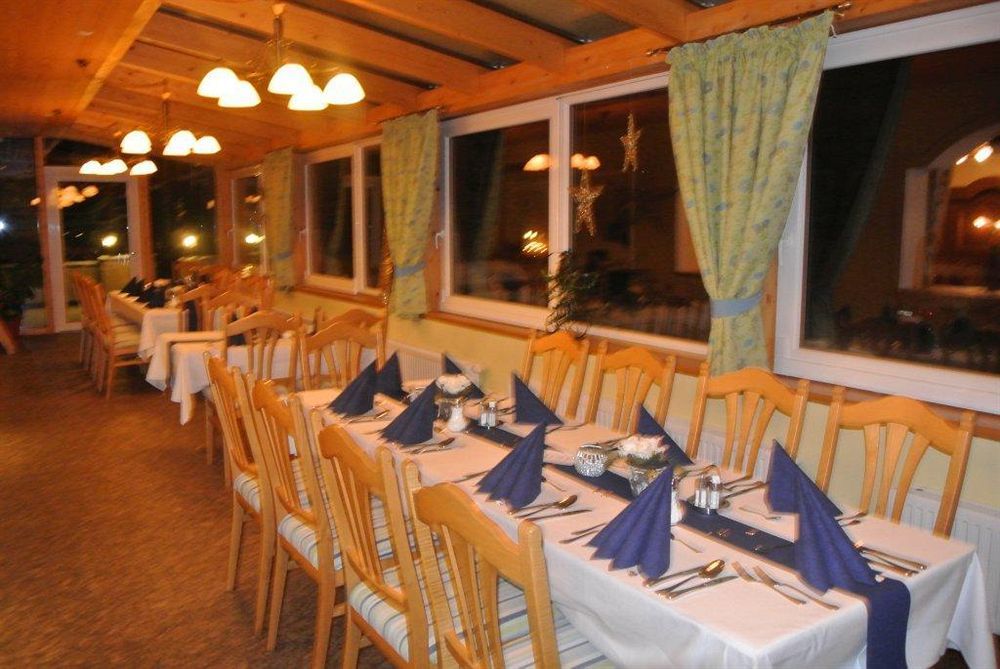 Landhotel Stofflerwirt Sankt Michael im Lungau Luaran gambar