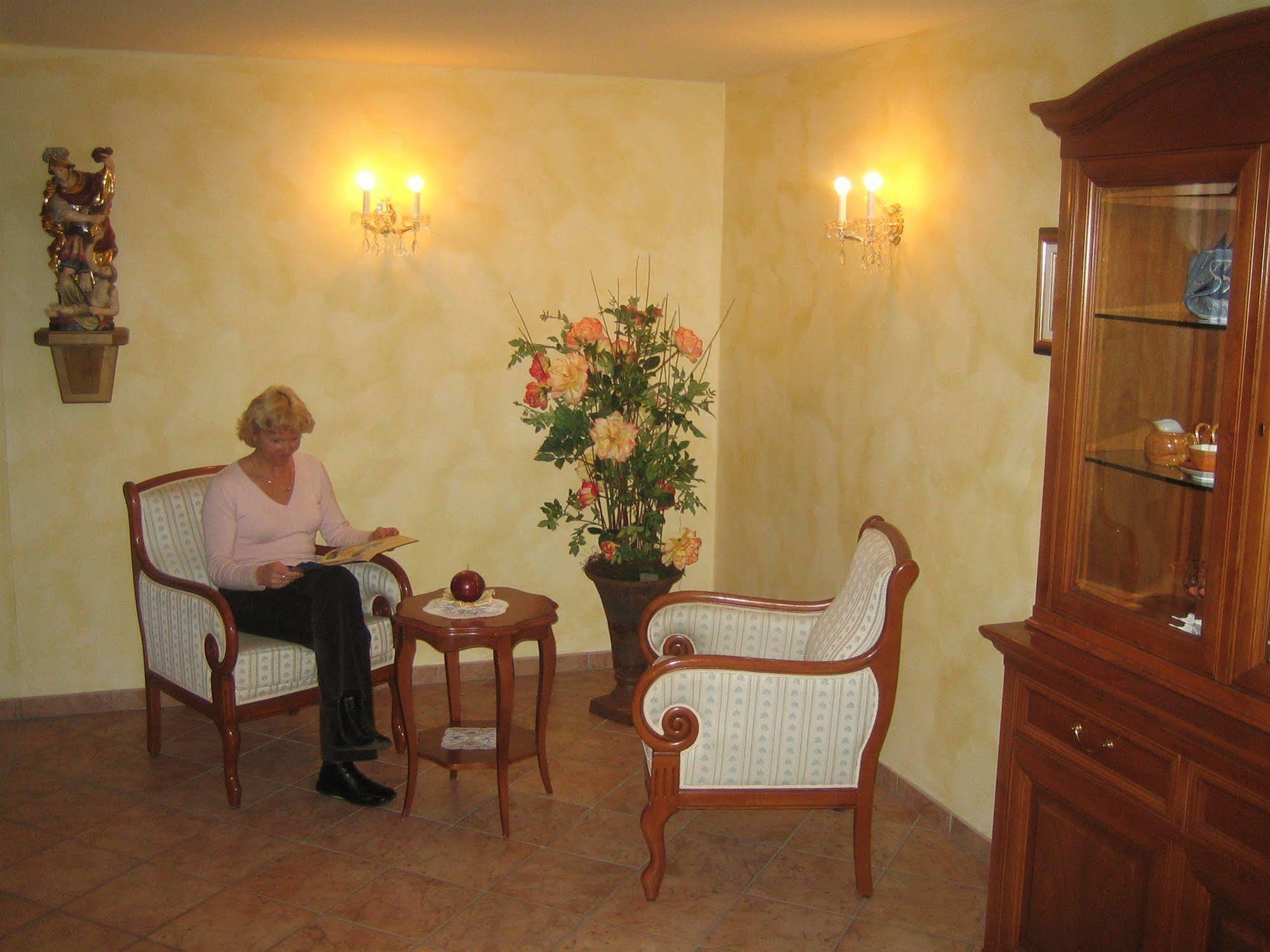 Landhotel Stofflerwirt Sankt Michael im Lungau Luaran gambar