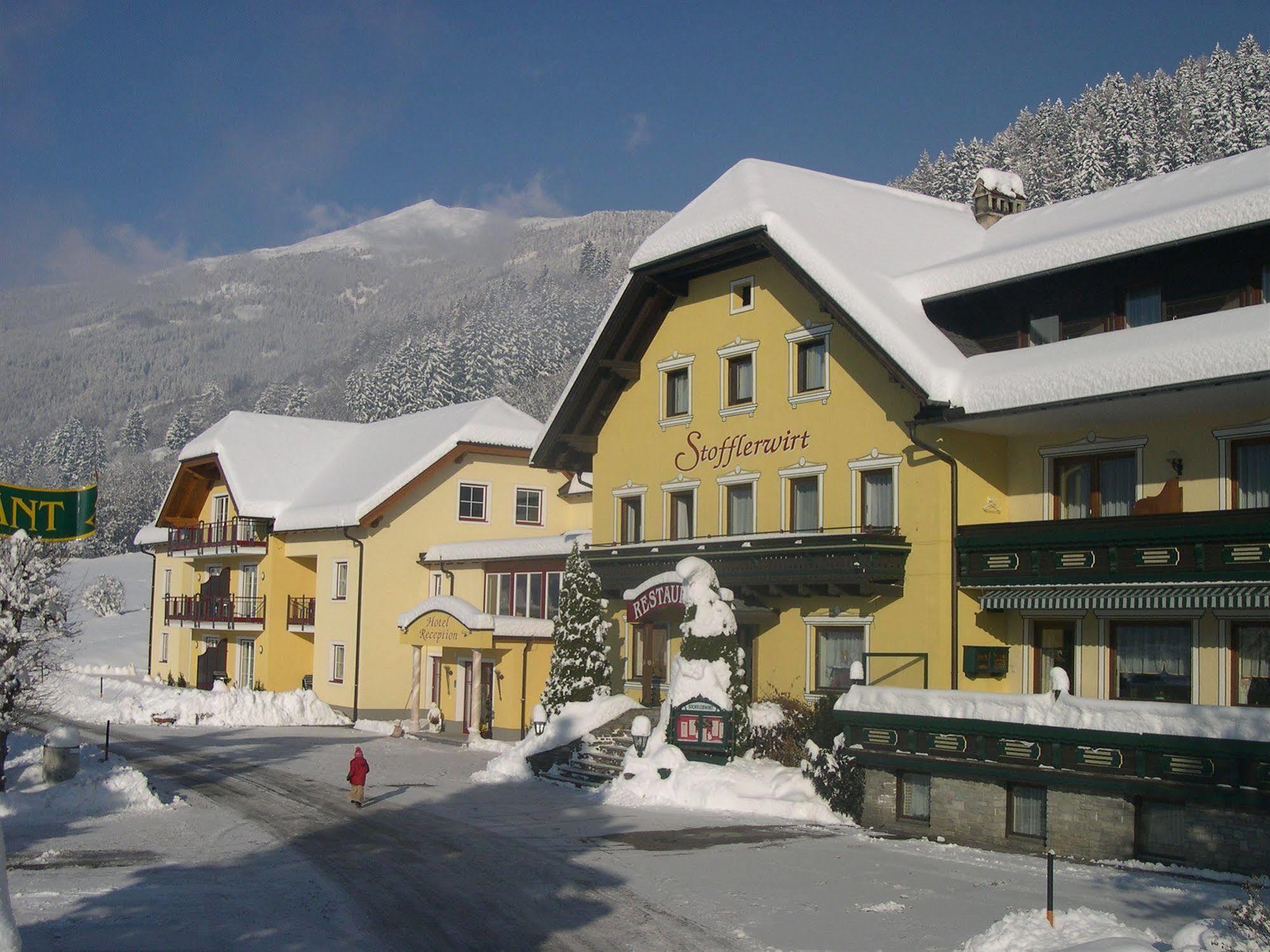 Landhotel Stofflerwirt Sankt Michael im Lungau Luaran gambar