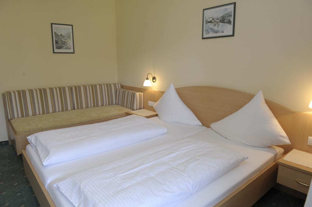 Landhotel Stofflerwirt Sankt Michael im Lungau Bilik gambar