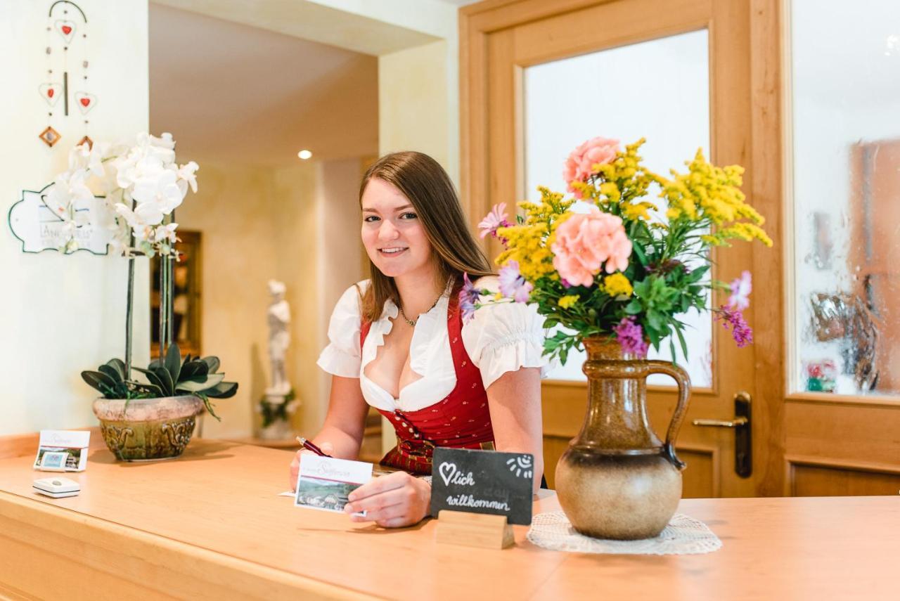 Landhotel Stofflerwirt Sankt Michael im Lungau Luaran gambar