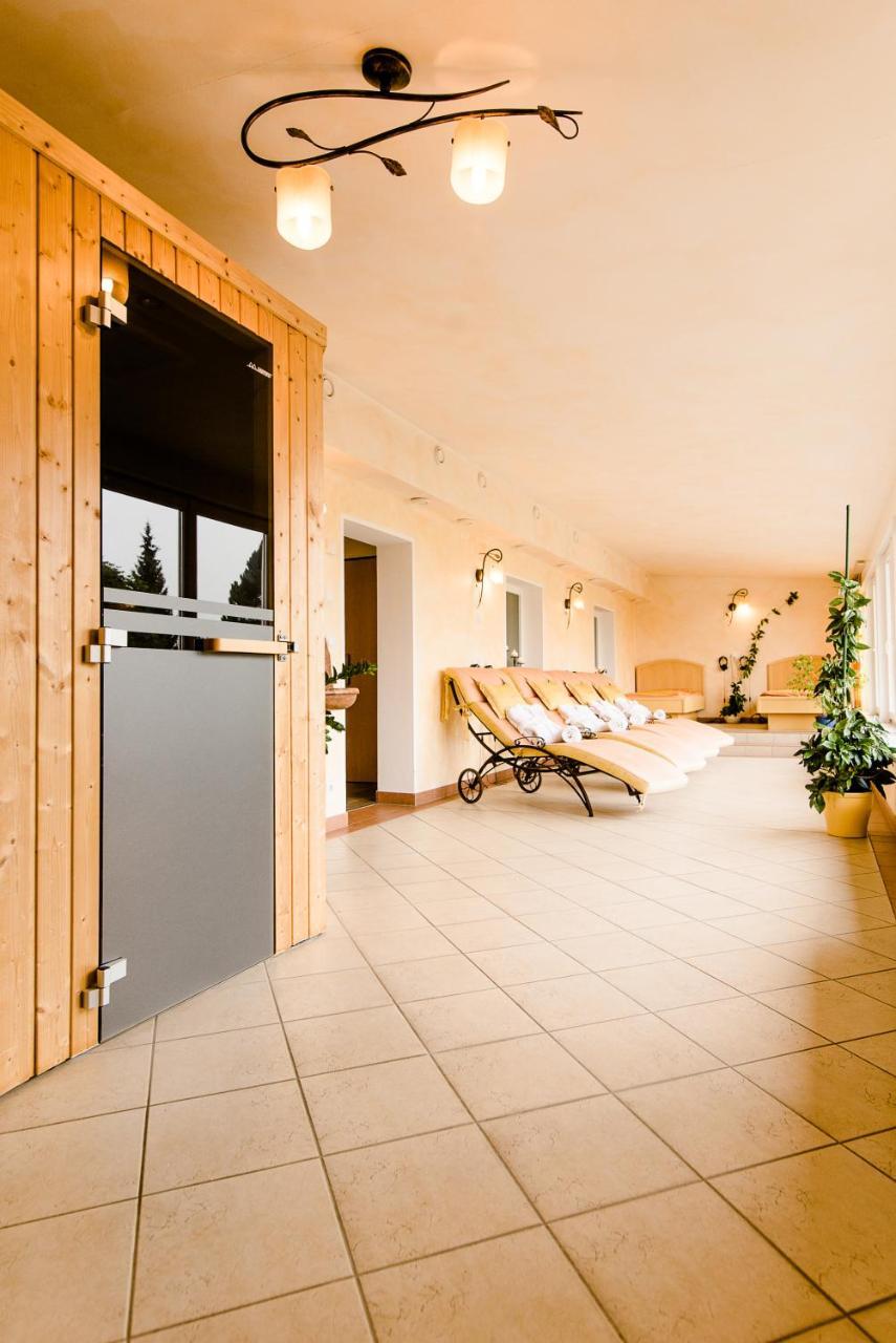 Landhotel Stofflerwirt Sankt Michael im Lungau Luaran gambar